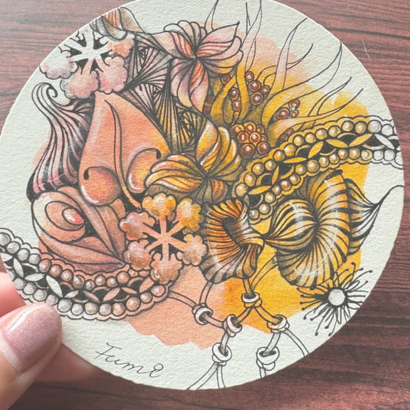 いろんなタングルが描かれた作品